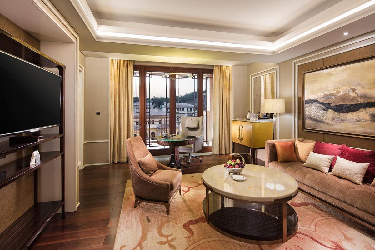 Grand Bay Hotel Beijing Jinpoluo エクステリア 写真